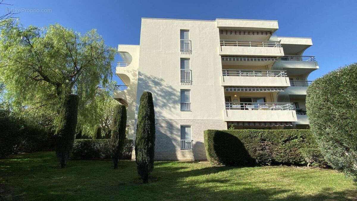 Appartement à FREJUS