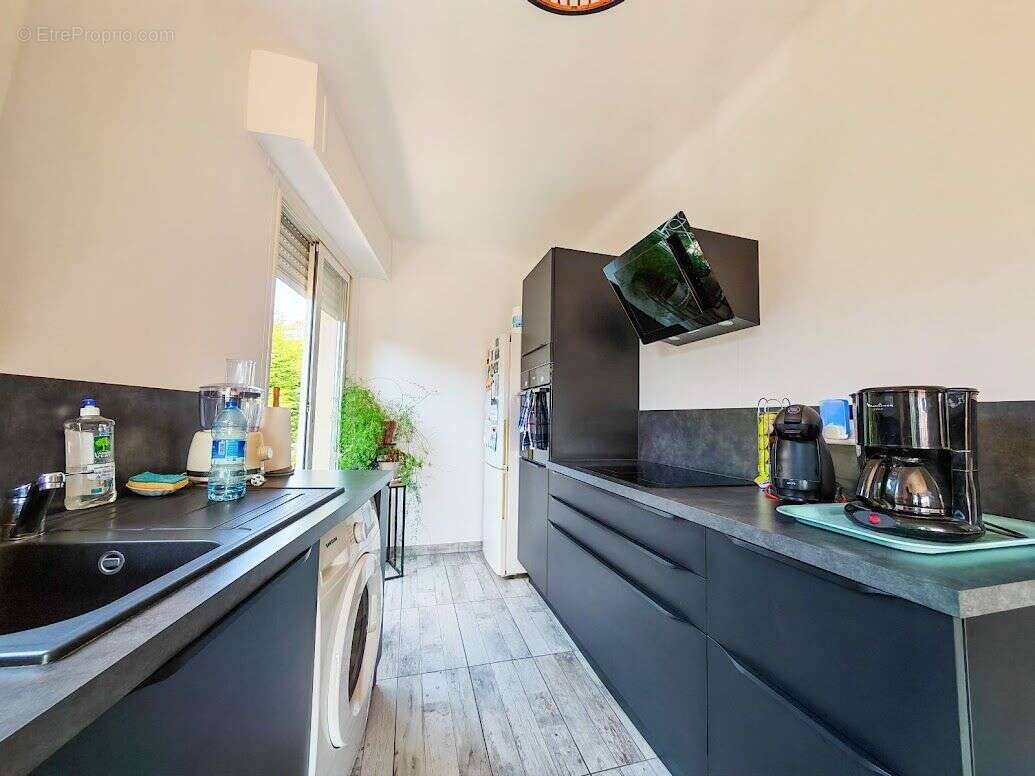 Appartement à VILLENEUVE-LOUBET