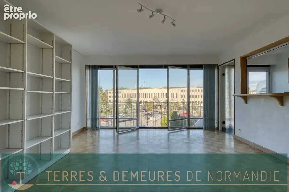 À vendre à Dieppe Appartement au 3ème Étage avec Balcon, Ascenseur et Cave - photo 7
