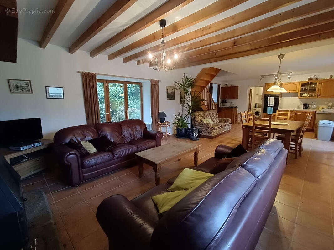 Maison à LESCOUET-GOUAREC