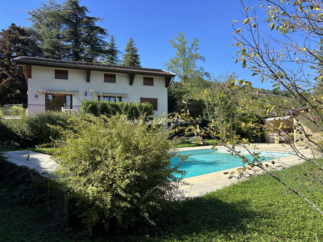 Maison à SAINT-CYR-AU-MONT-D'OR