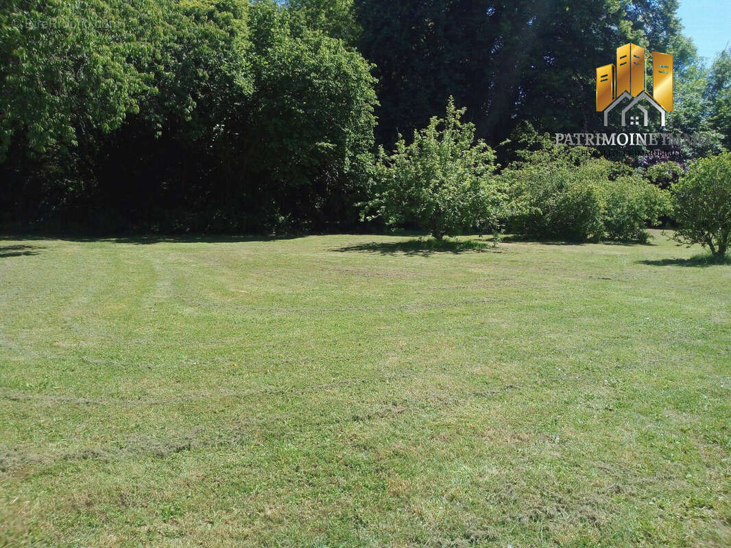 Maison à SAINT-VINCENT-DU-LOROUER