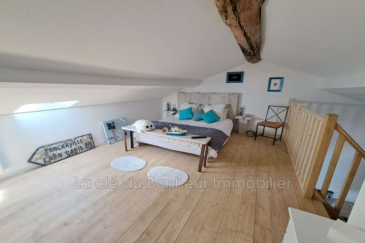 Appartement à MONTAGNAC-MONTPEZAT