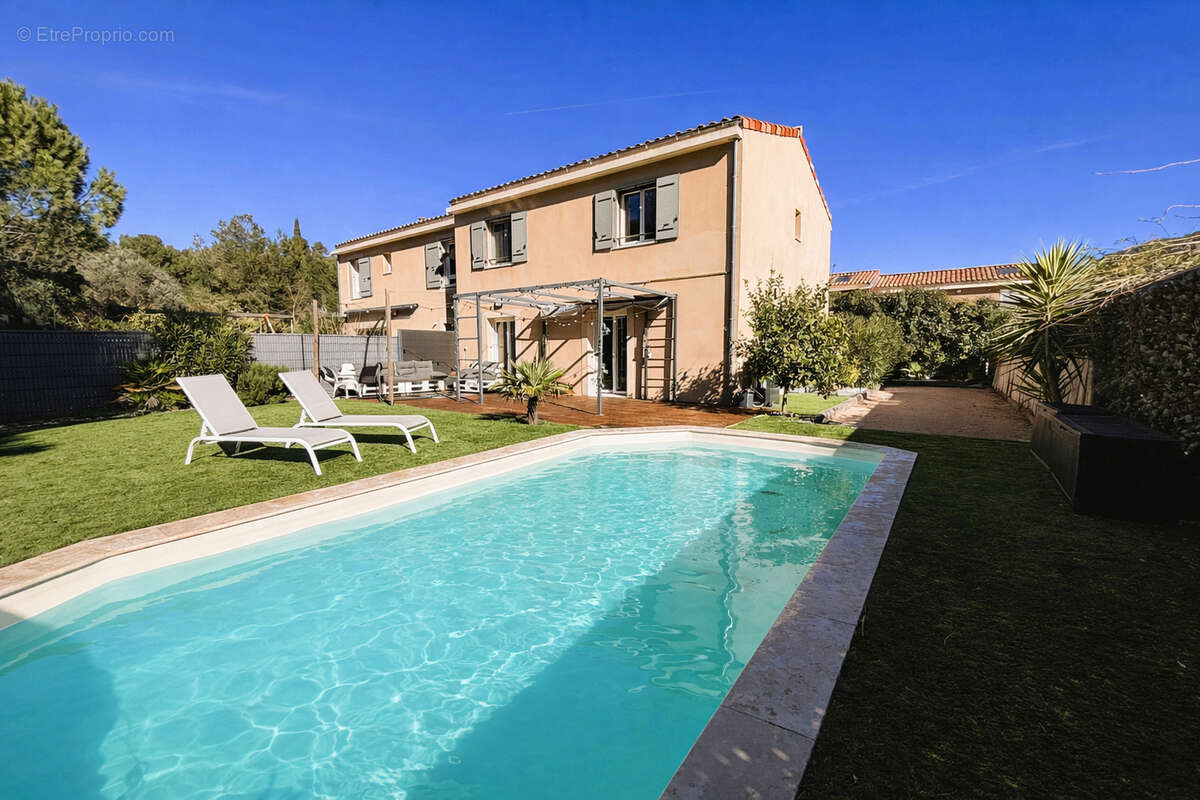 Maison à ENSUES-LA-REDONNE