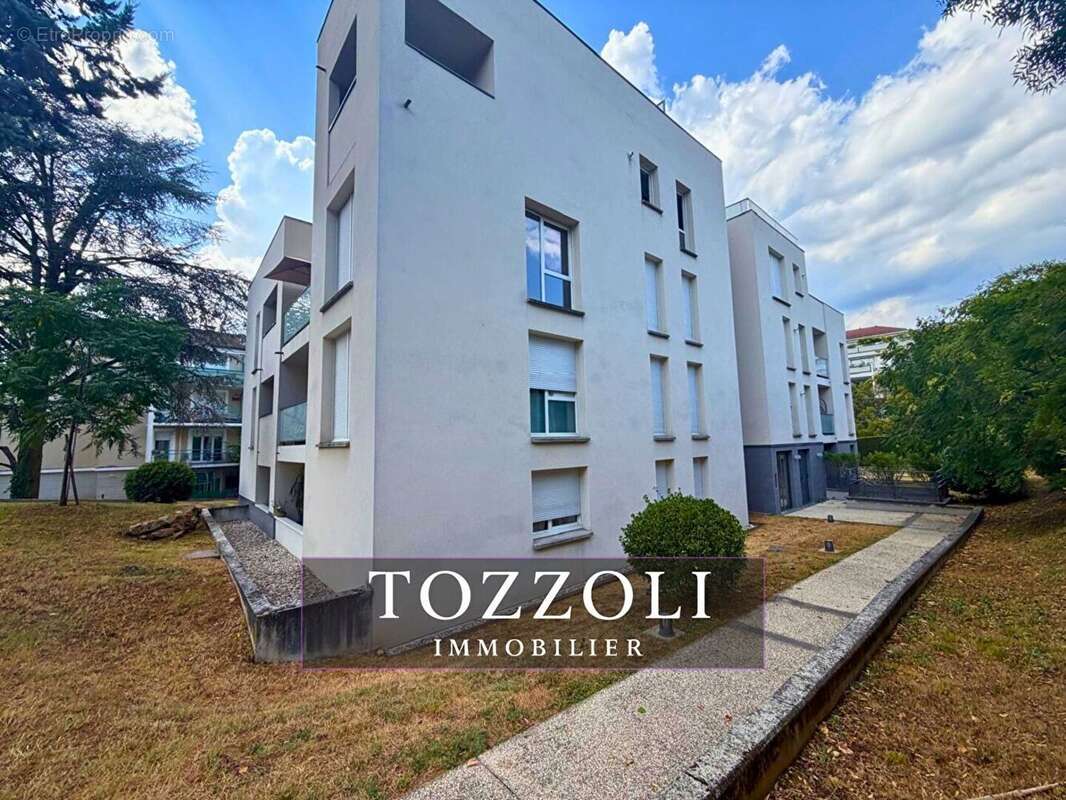 Appartement Lyon 3 pièce(s) 70.10 m2 - photo 12