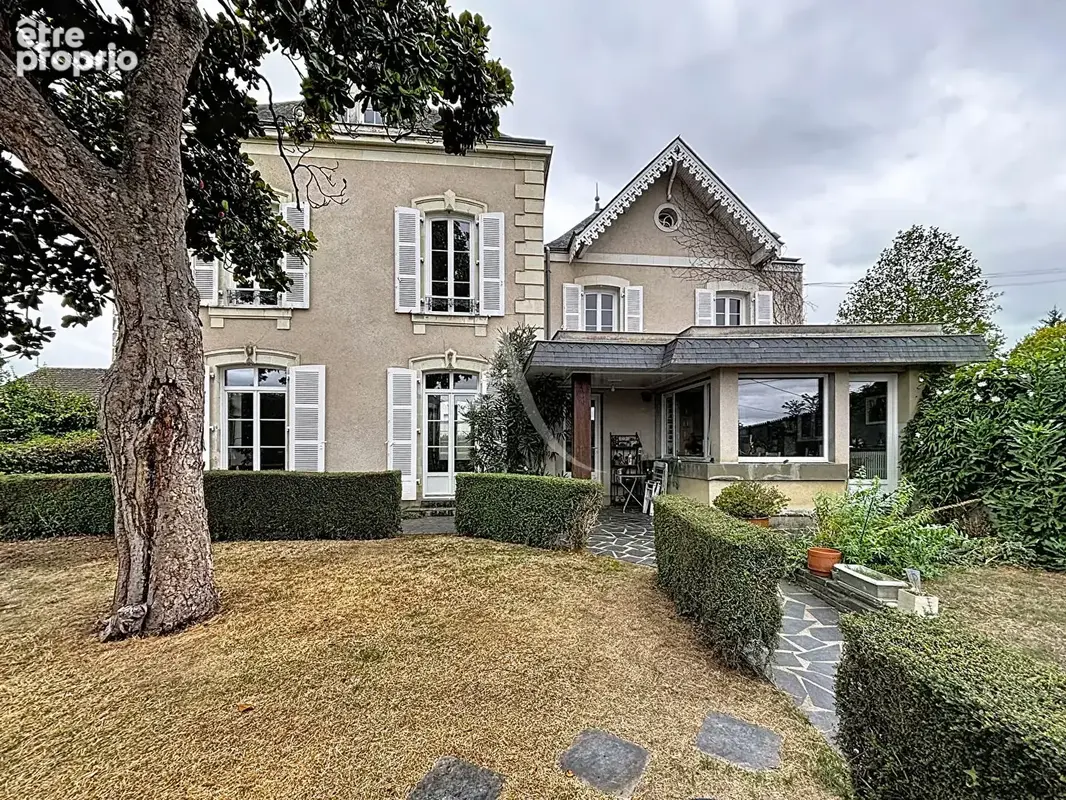 Maison à CHATEAU-GONTIER
