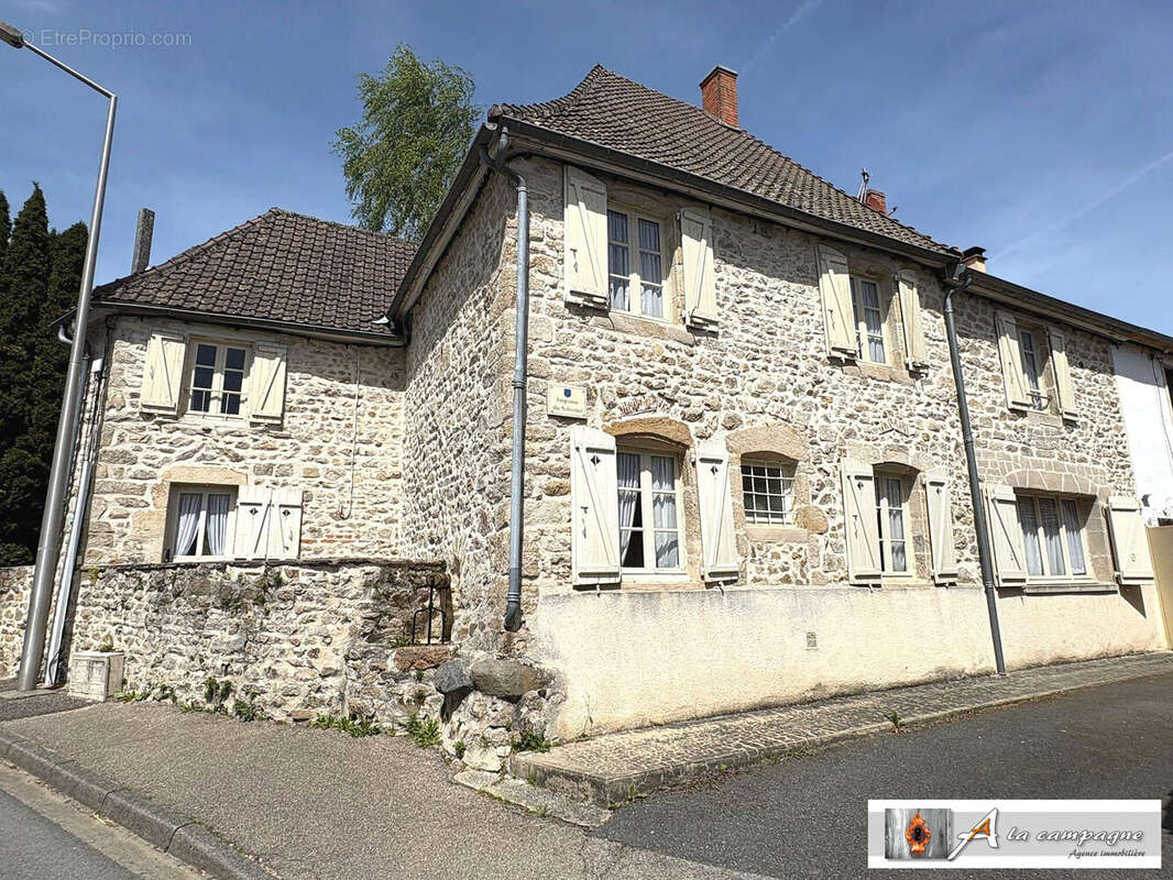 Maison à PIONSAT