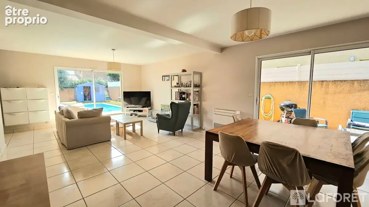 Villa de 117 m2 avec piscine, proche du centre-ville - photo 3
