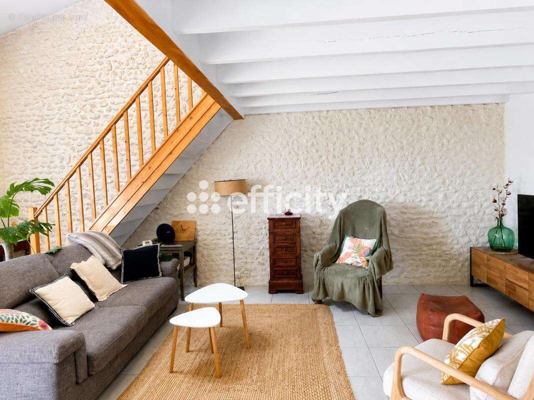 Maison 156 m² à Arces  - photo 9