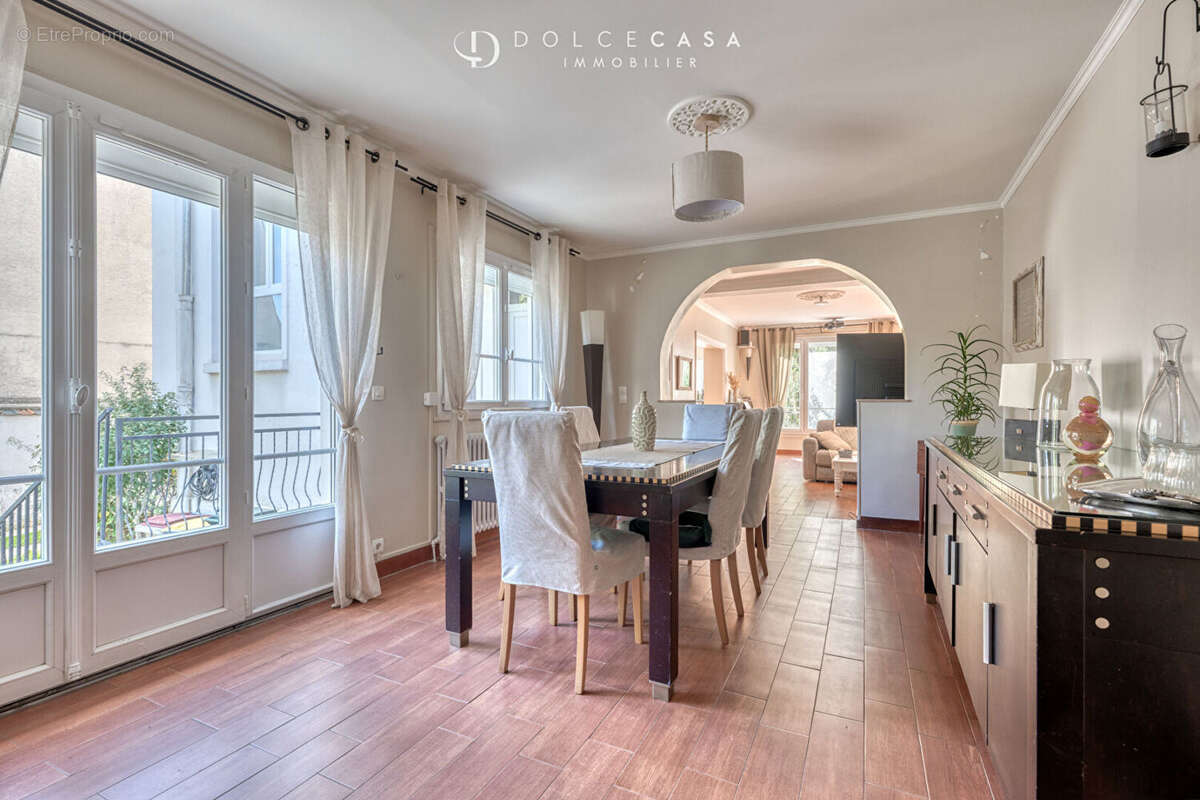 Maison à BRY-SUR-MARNE