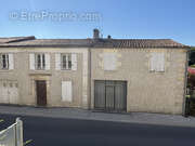 Maison à SAINT-CESAIRE