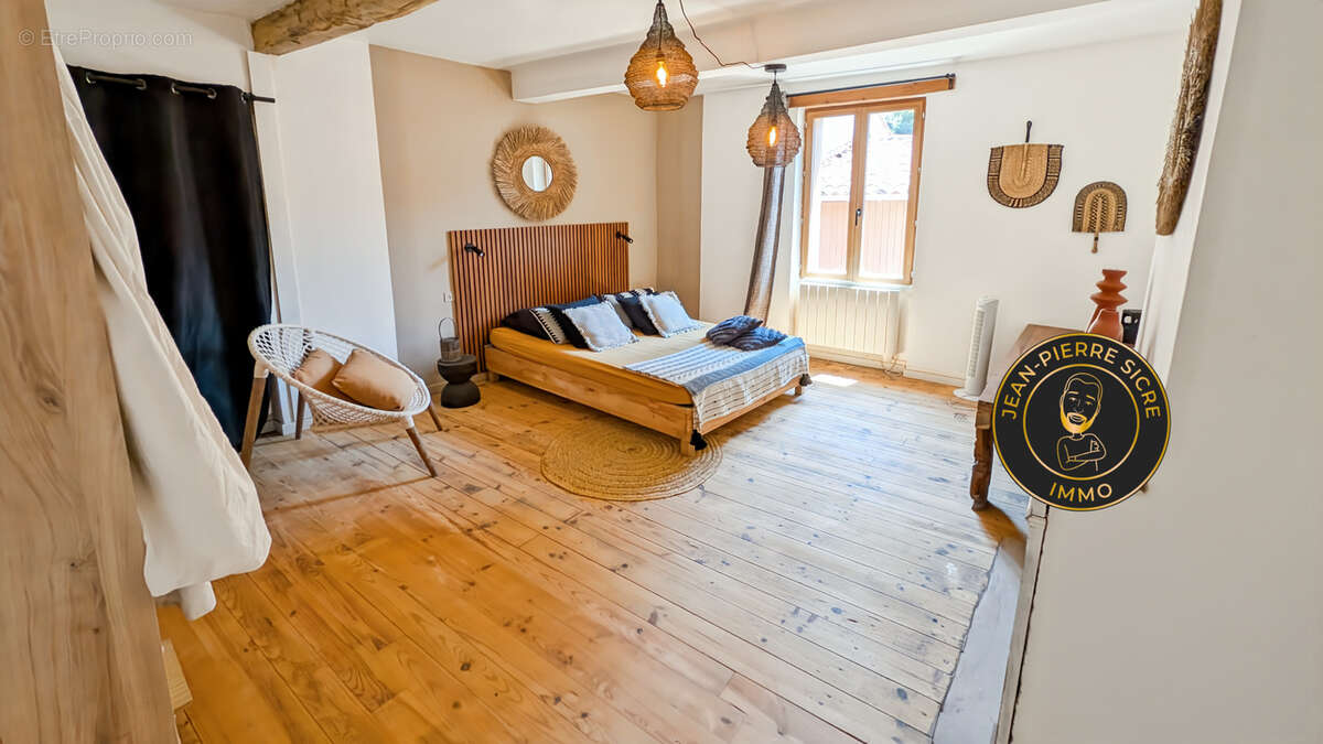 Cintegabelle : Maison de Ville Rénovée, Vendue Meublée avec Dépendance et Jacuzzi ! - photo 10