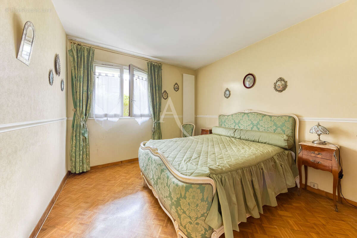 Appartement à OZOIR-LA-FERRIERE