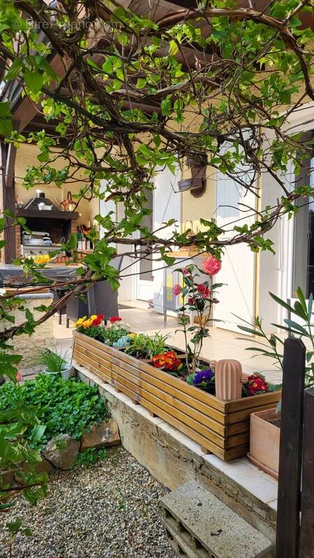 Maison à CORCELLES-EN-BEAUJOLAIS