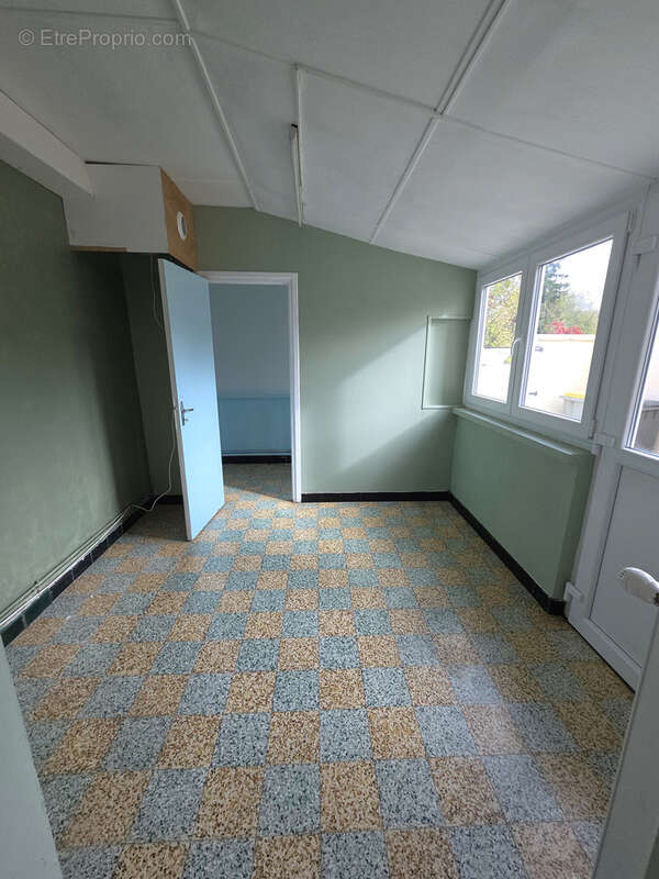 Maison à AULNOYE-AYMERIES