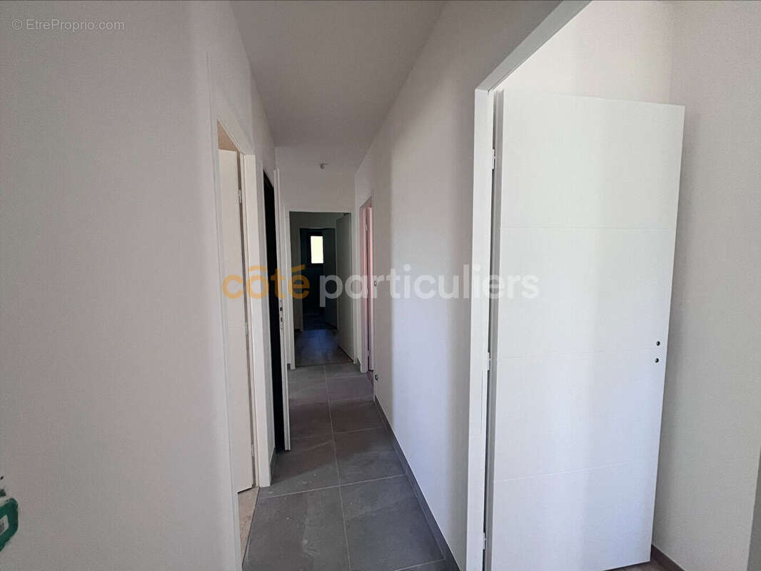 Maison à MONTBARTIER