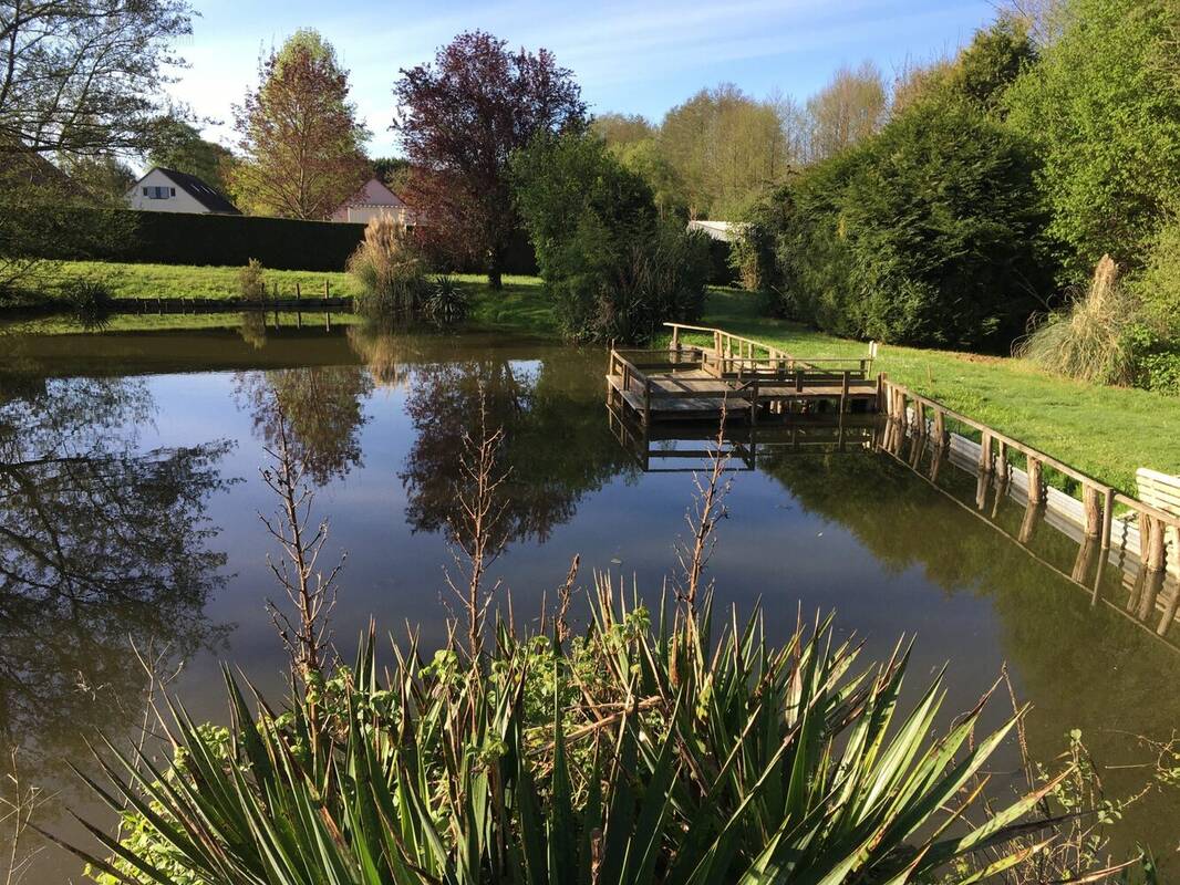 Terrain à MONTFORT-LE-GESNOIS