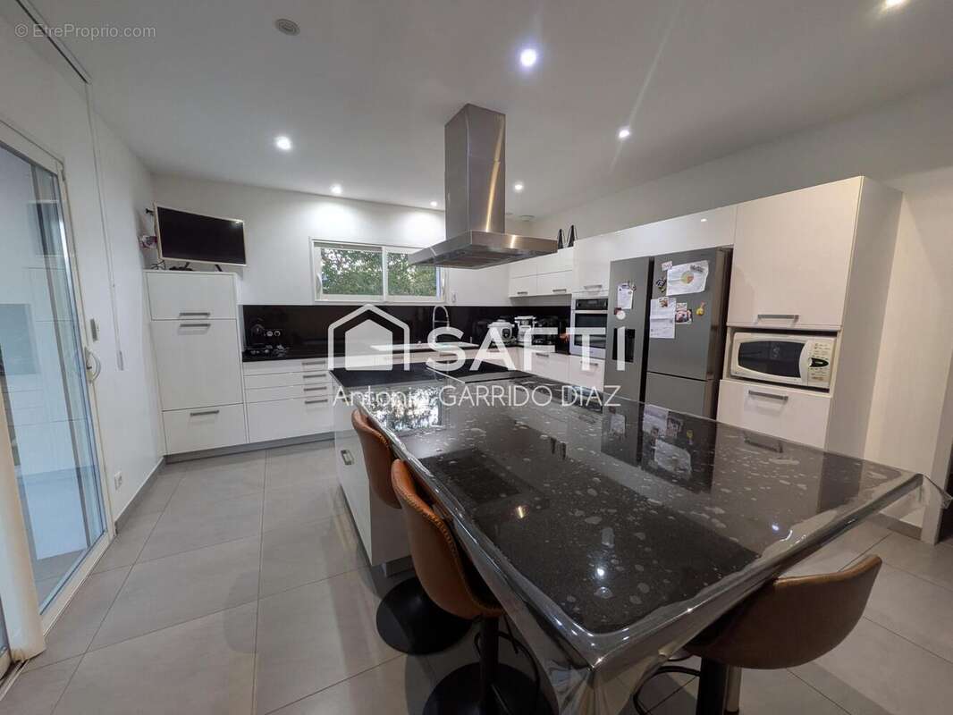 Photo 4 - Maison à VILLEMADE