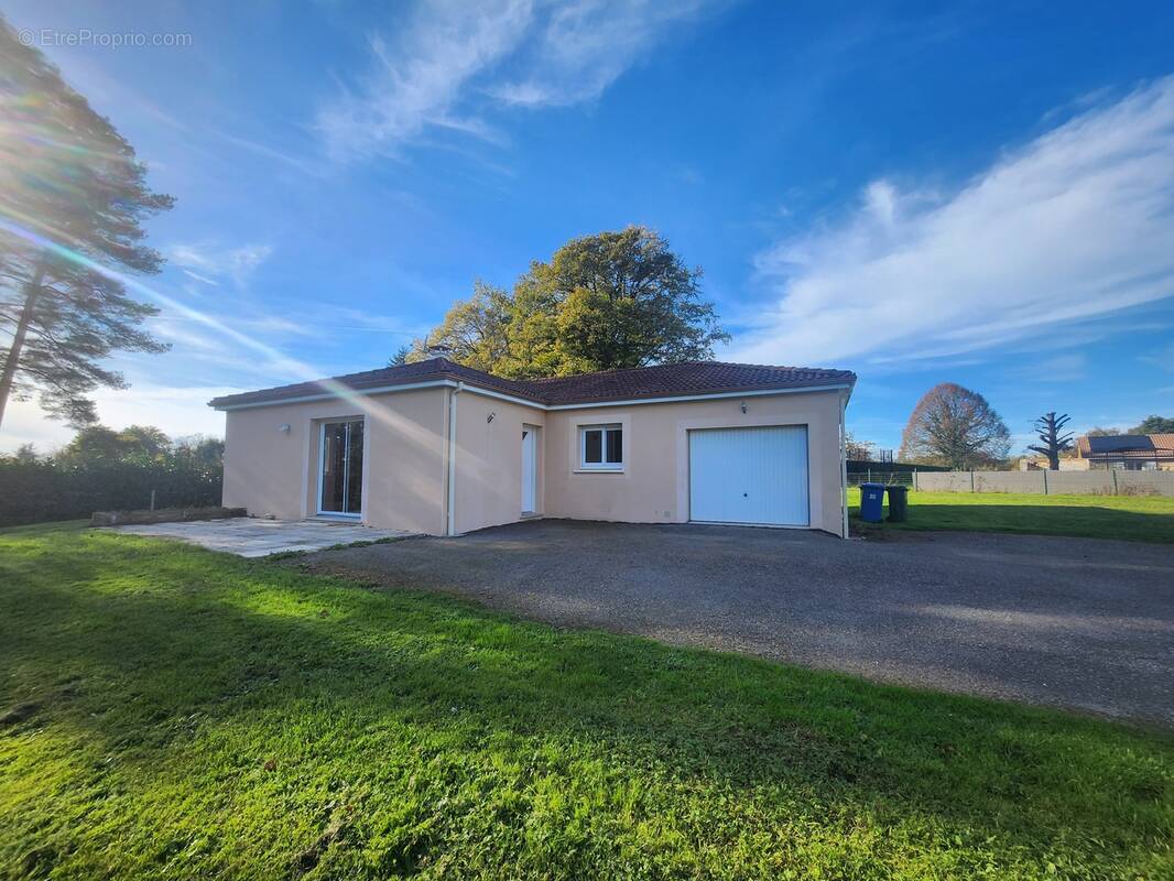 Maison à RILHAC-RANCON