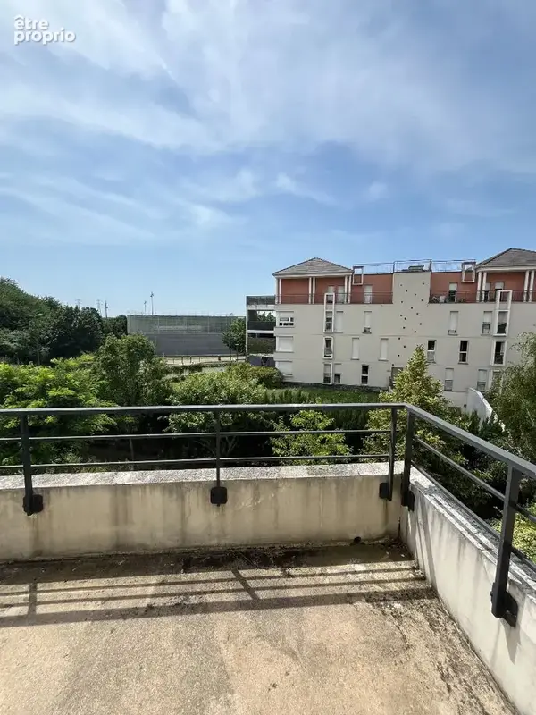 CRÉTEIL - POINTE DU LAC - DEUX PIÈCES DE 42 M² (38.61 m² Carrez + Terrasse de 7.10 m²) - photo 10