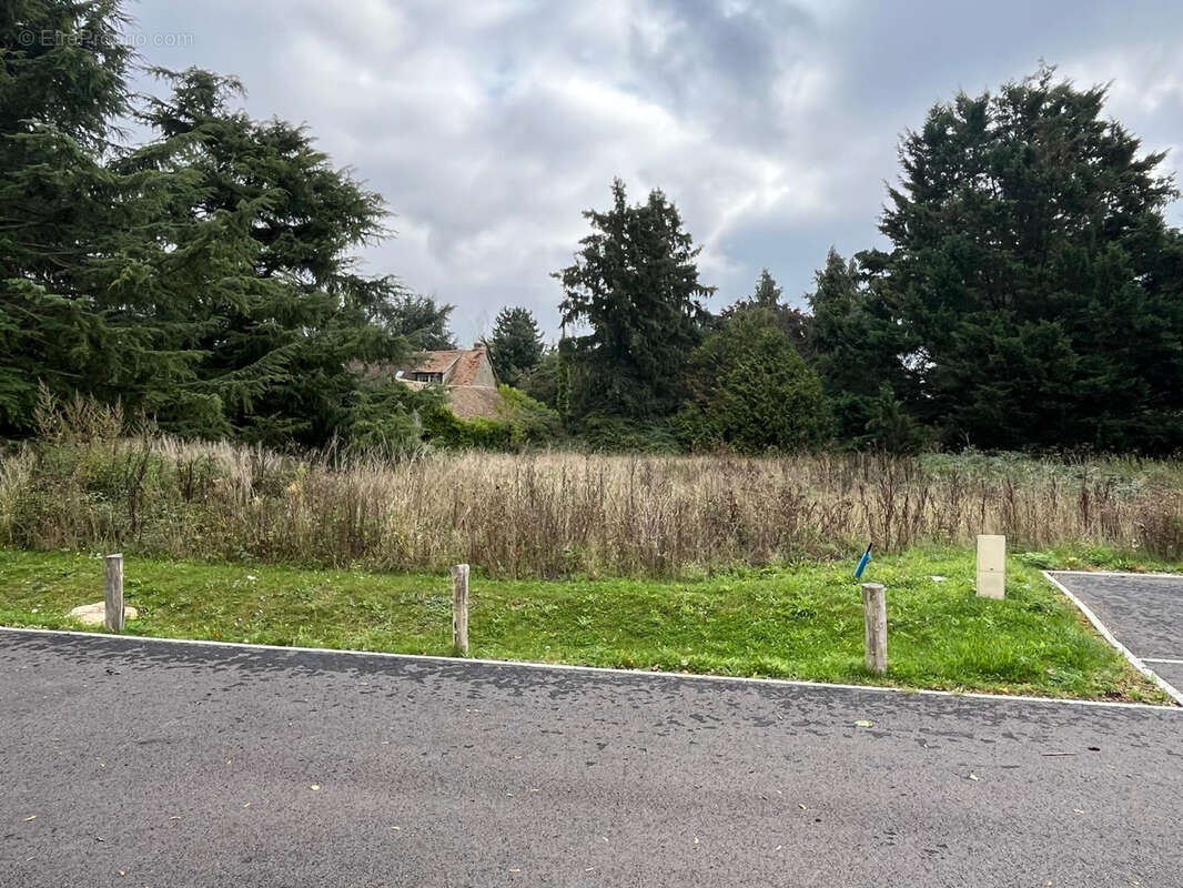 Terrain à PACY-SUR-EURE