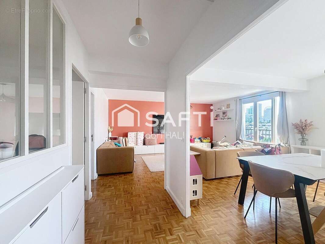 Photo 2 - Appartement à COURBEVOIE