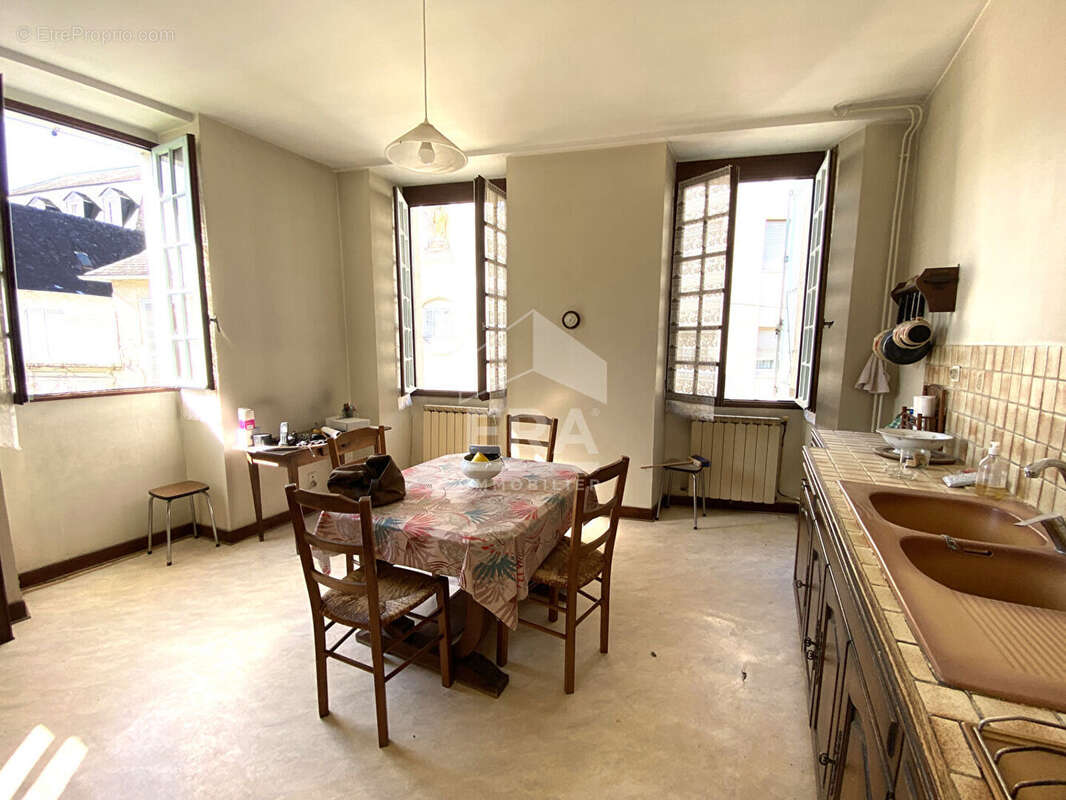 Maison à OLORON-SAINTE-MARIE