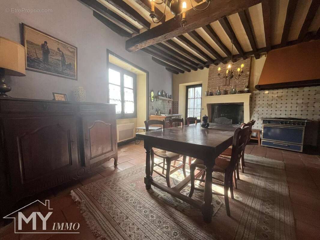 Saint antoine de breuilh : maison de village - photo 3