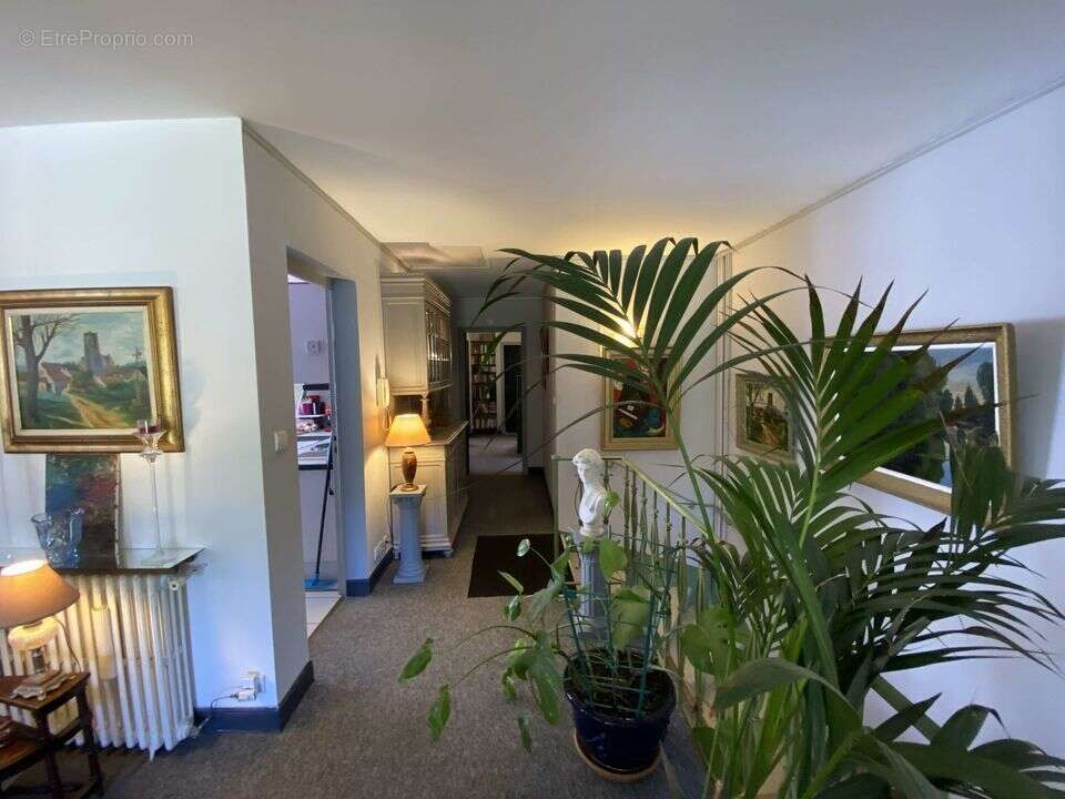 Commerce à CAZAUBON