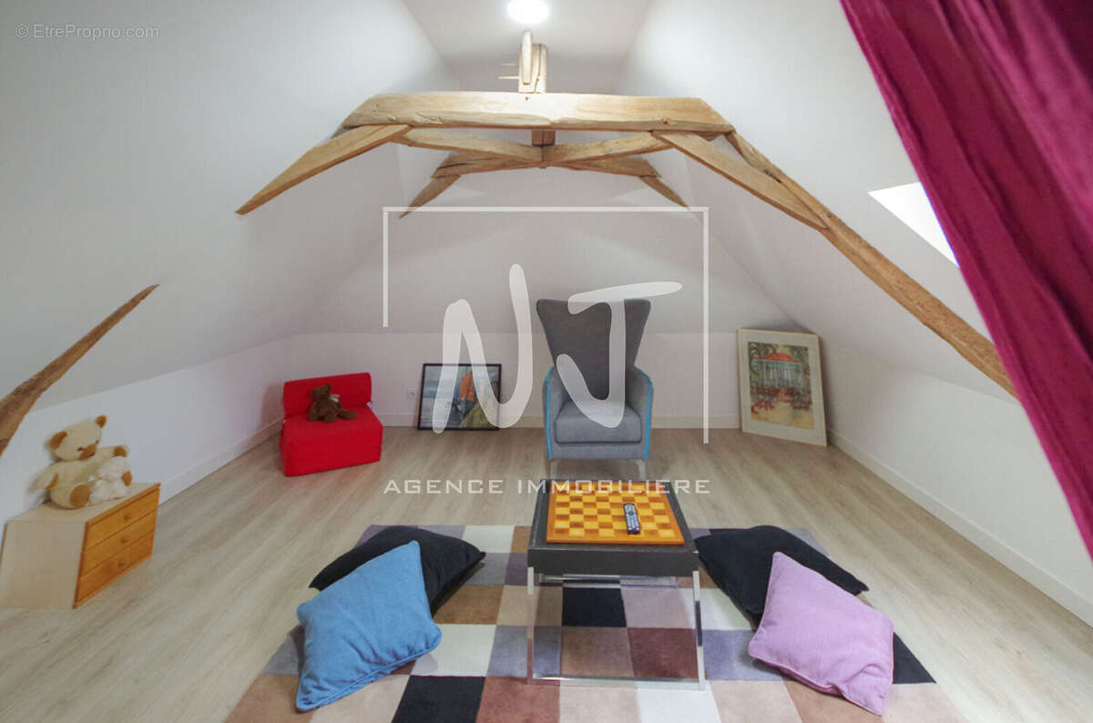 Maison longère renovée à vendre Brain sur l'Authion avec jardin paysagé - photo 9