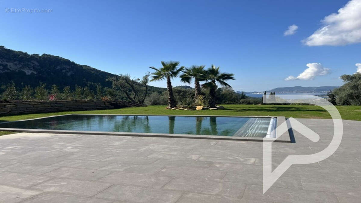 Maison à LA CADIERE-D&#039;AZUR