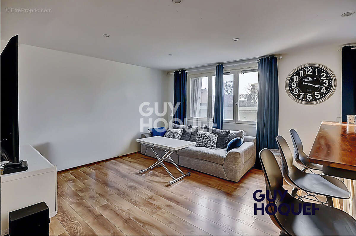 Appartement à DECINES-CHARPIEU