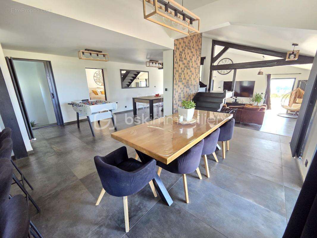 Magnifique Villa de prestige de 267m² à LA SALLE - photo 6
