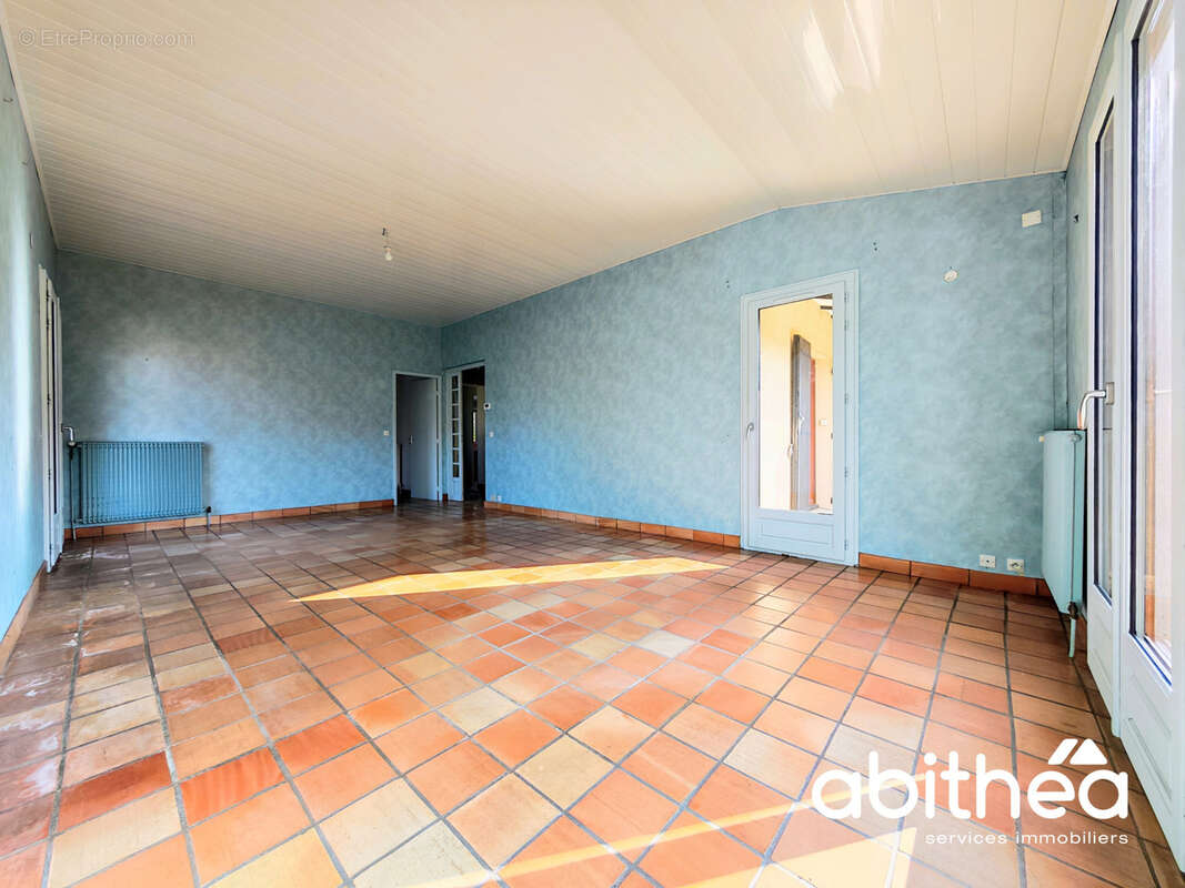 Un cocon lumineux à l’Épinette : confort moderne, jardin intime et charme à personnaliser - photo 12