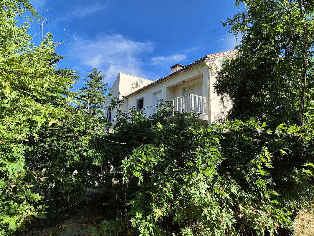 Maison 171 m2 terrain 5894 m2 - photo 12