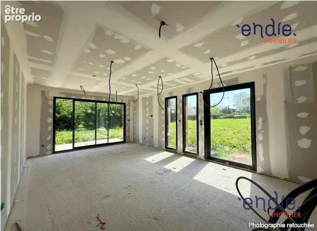 Maison 5 pièces 124 m² à vendre à Saint-Genies-Bellevue (31180) - photo 3