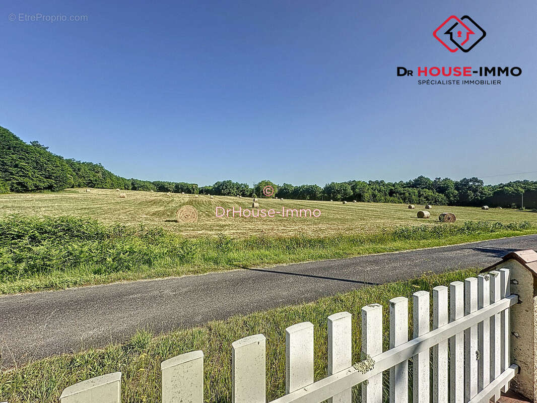 Maison à ECHOURGNAC