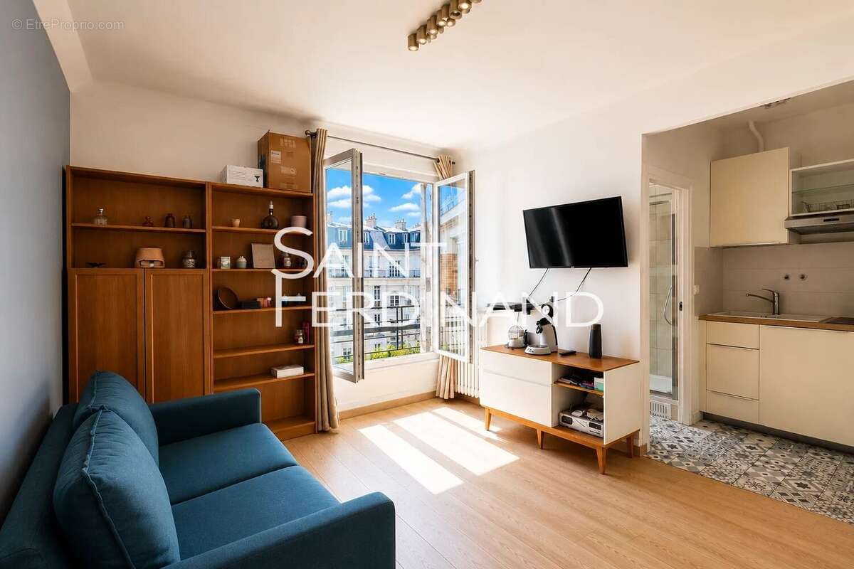 Appartement à NEUILLY-SUR-SEINE
