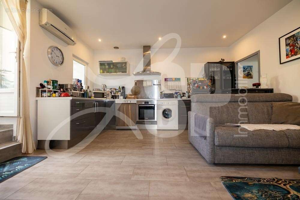 Appartement 42 m² à Rives  - photo 4