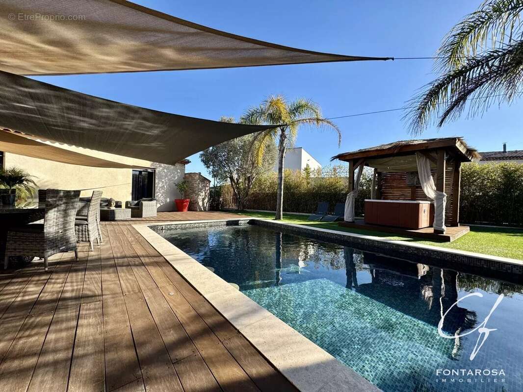 Maison à PUGET-SUR-ARGENS