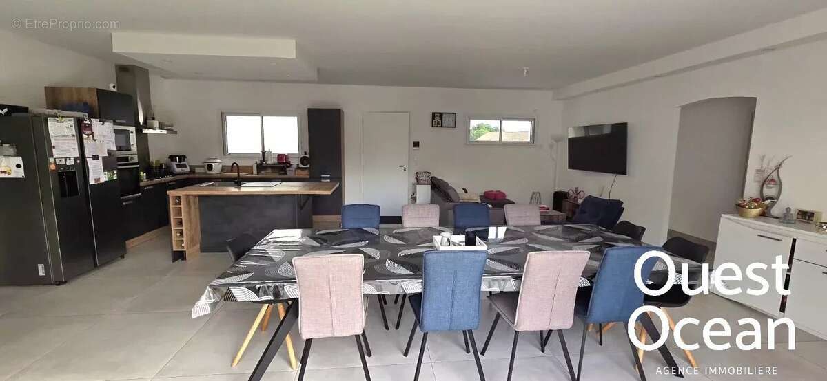 Maison à SAINT-AVAUGOURD-DES-LANDES