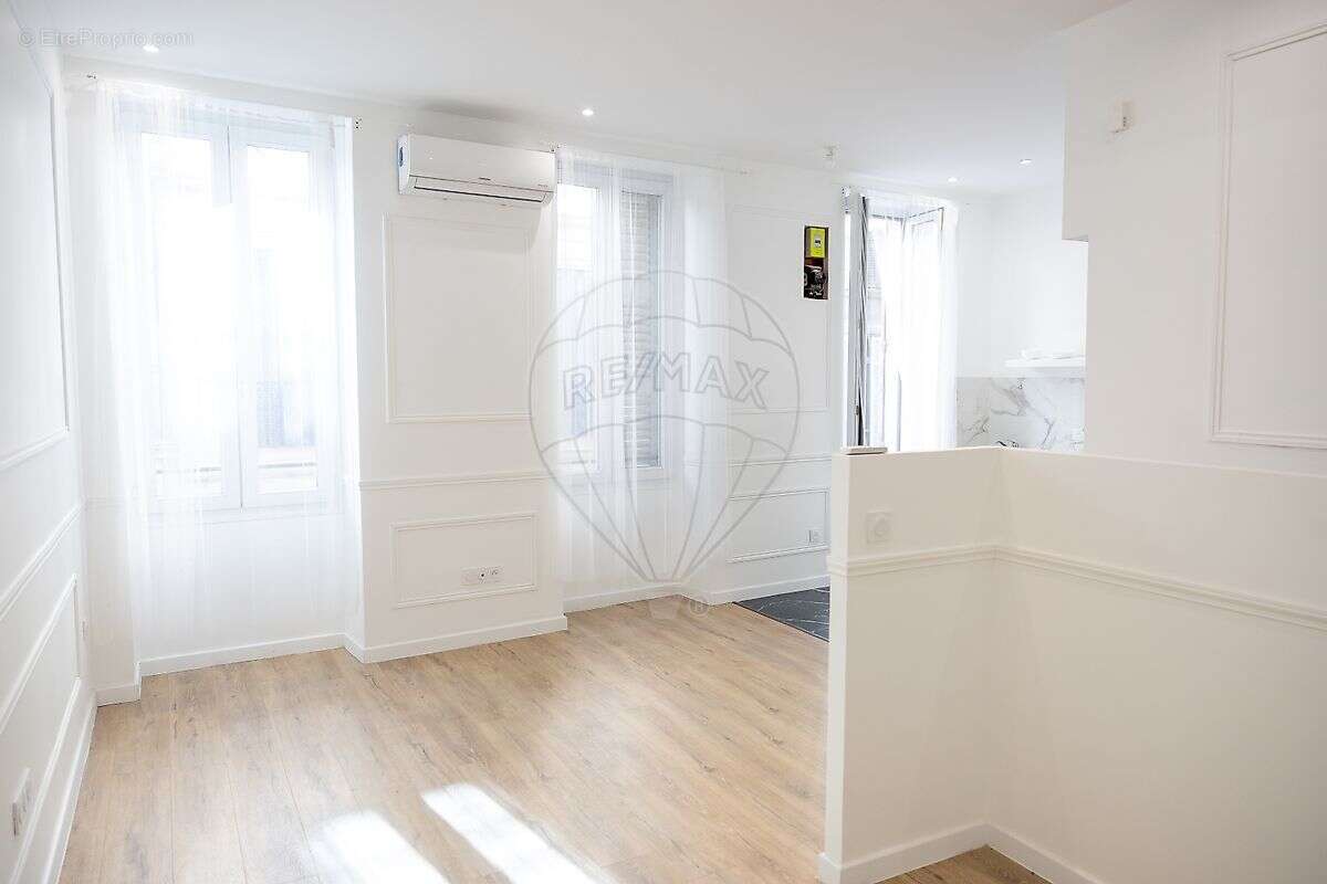 Appartement à MARSEILLE-4E