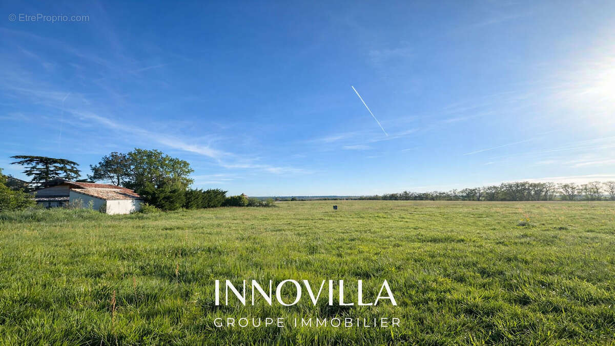 Terrain à VILLARIES