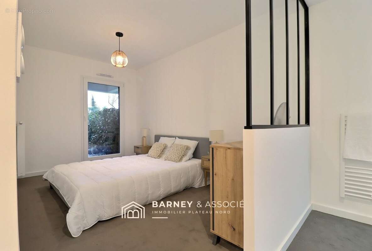 Appartement à MONT-SAINT-AIGNAN