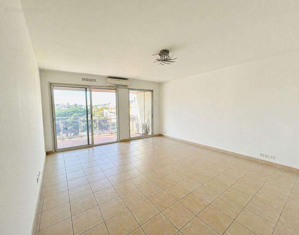 Appartement à LE LAVANDOU