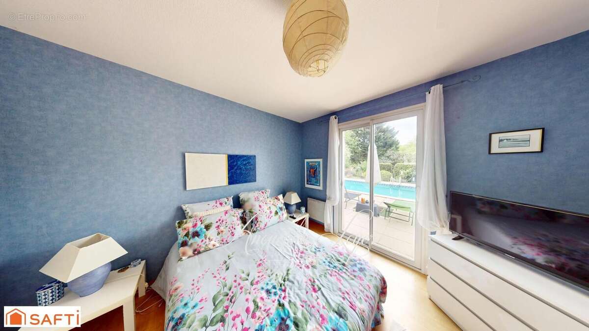 Maison 217 m² à Le Pian-Sur-Garonne  - photo 7