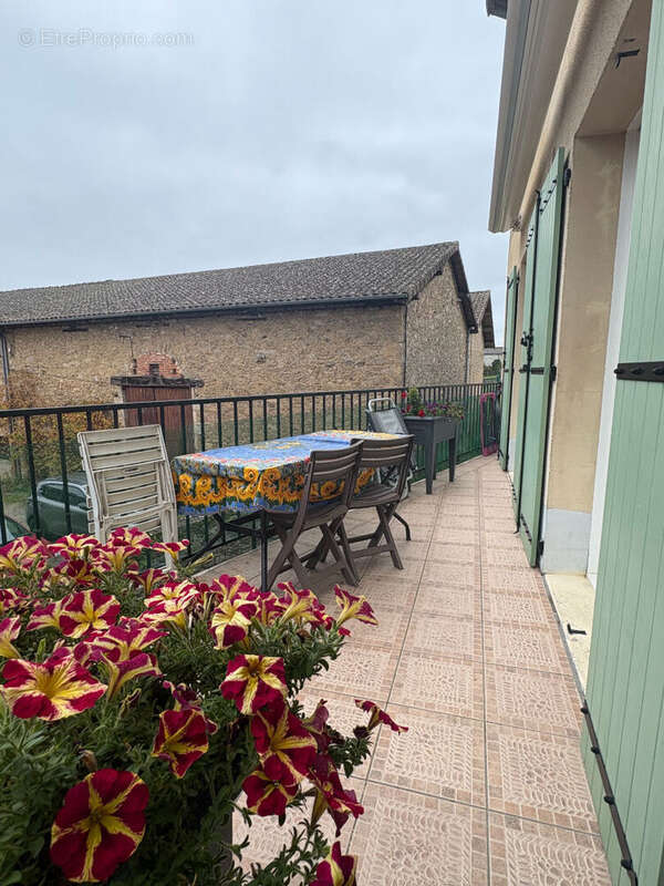 Maison à SAINT-PRIEST-SOUS-AIXE