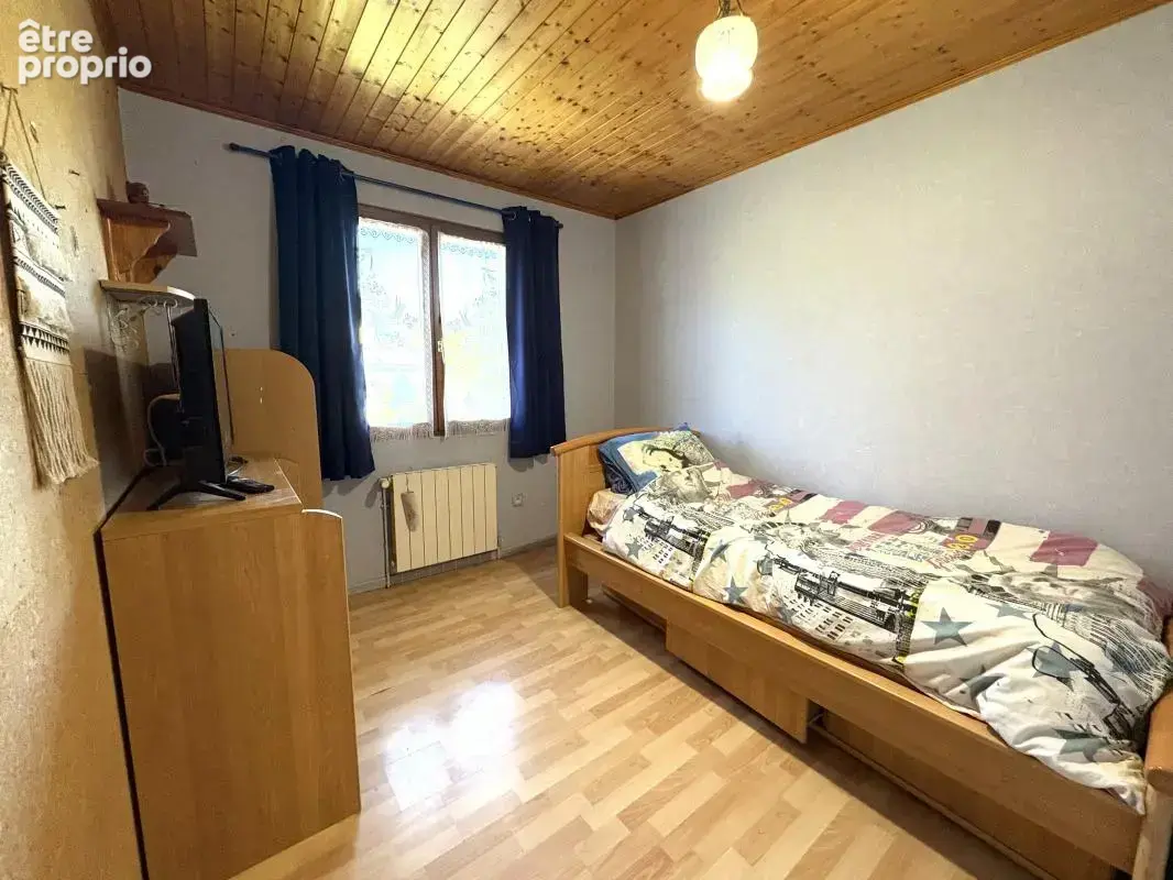 Maison 8 pièces 153 m² à vendre à Gruffy (74540) - photo 9