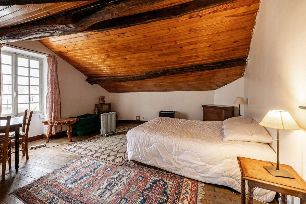 Maison à MAGNY-LES-HAMEAUX