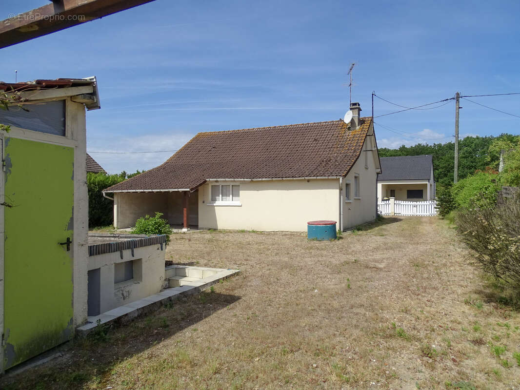 Maison à CHATRES-SUR-CHER